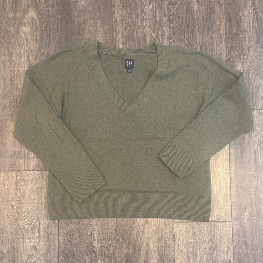 GAP Women's Deep Olive V-Neck Sweater